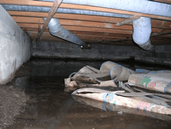 Closed crawl space compared with an open crawl space